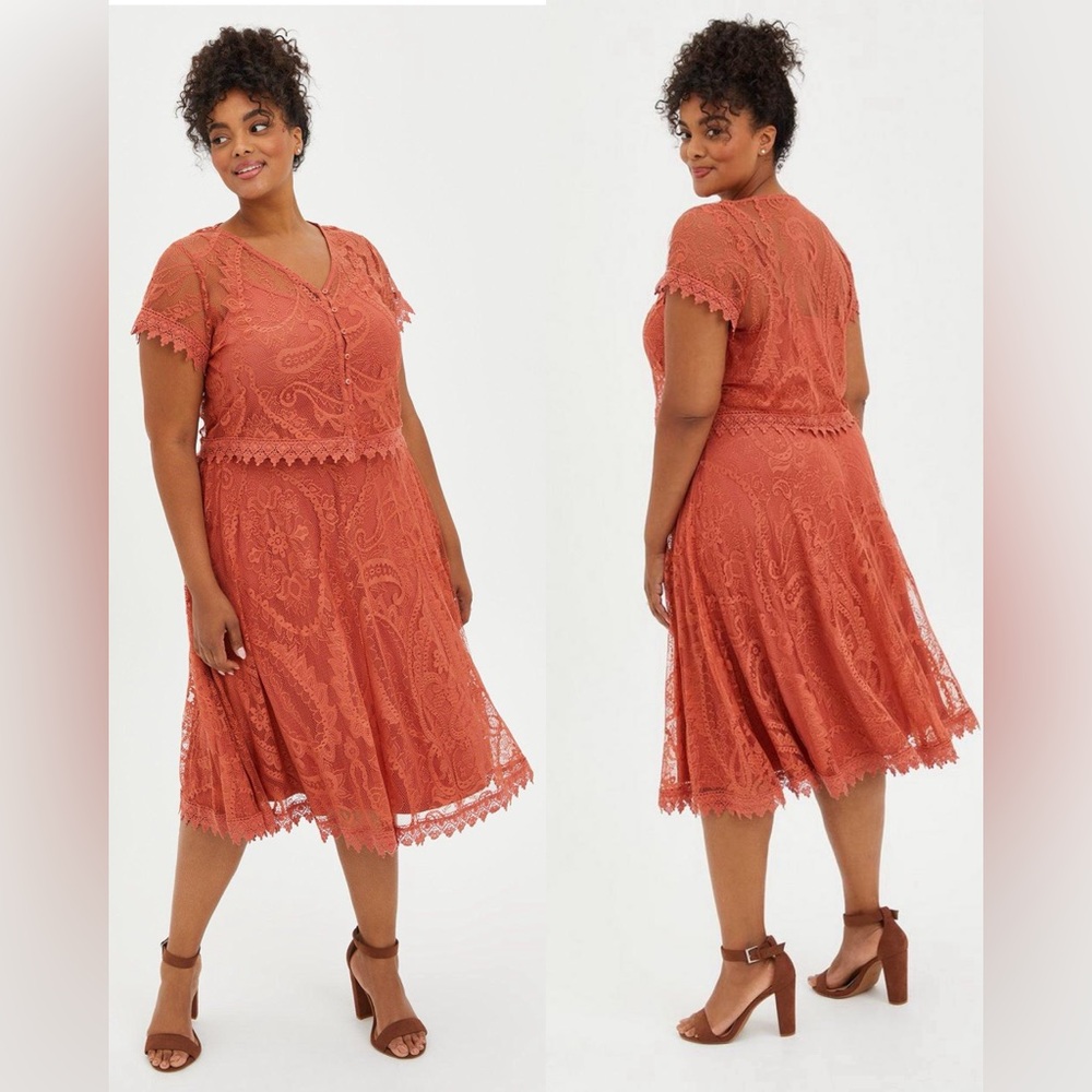 Button-Front Top & Midi Skirt Set in Lace Rust